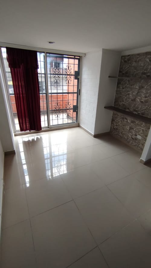 Apartamento de 3 alcobas en arriendo en Prado, Medellín, 75 m² · foto 3 de 8