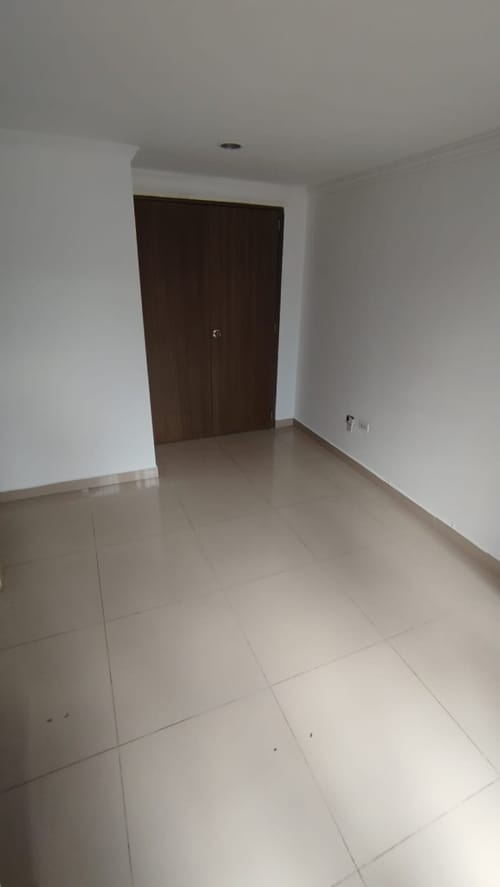 Apartamento de 3 alcobas en arriendo en Prado, Medellín, 75 m² · foto 4 de 8