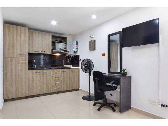 Apartamento de 1 alcoba en venta en El Diamante No. 2, Medellín, 30 m² · foto 11 de 15