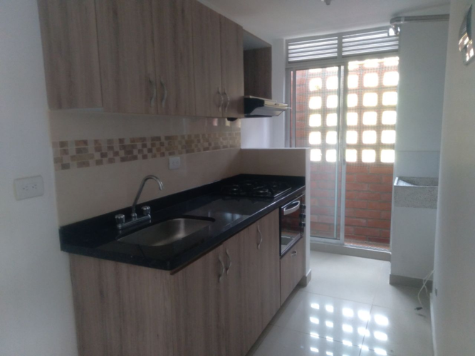 Apartamento de 3 alcobas en venta en Puente Pelaez, El Retiro, 54 m² · foto 3 de 9