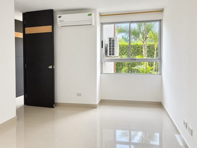 Apartamento de 3 alcobas en venta en Ciudad Jardin, Cali, 94 m² · foto 3 de 11