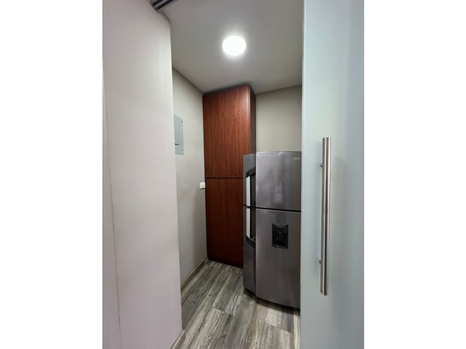Oficina en venta en La Florida, Medellín, 122 m² · foto 3 de 24