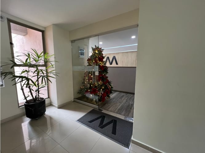 Oficina en venta en La Florida, Medellín, 122 m² · foto 9 de 24