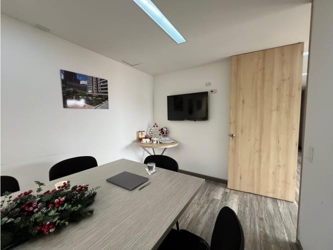 Oficina en venta en La Florida, Medellín, 122 m² · foto 21 de 24