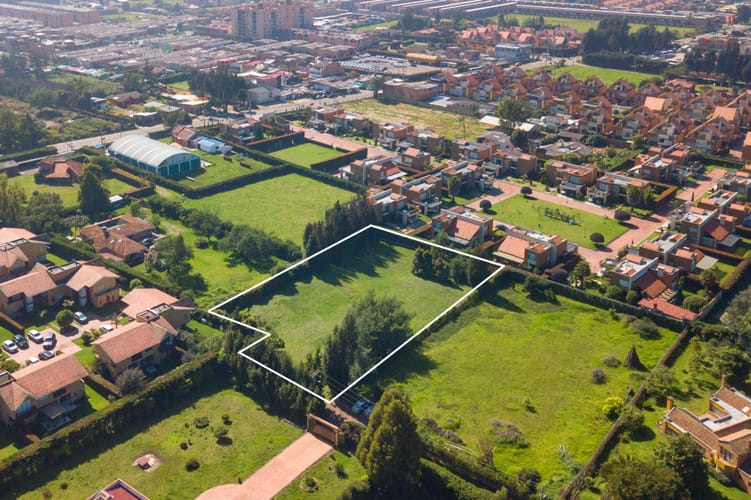 Lote en venta en Bojaca, Chía, 3010 m² · foto 5 de 15