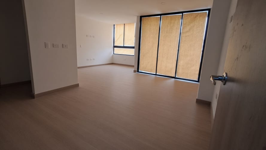 Apartamento de 3 alcobas en arriendo en San Nicolas, La Ceja, 75 m² · foto 2 de 16