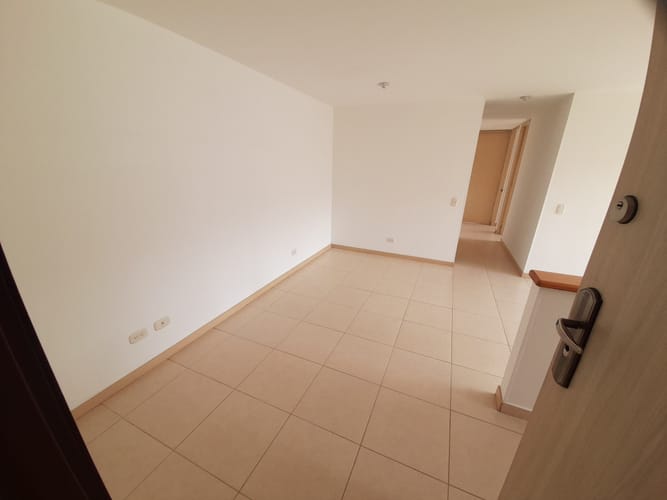 Apartamento de 3 alcobas en arriendo en La Doctora, Sabaneta, 68 m² · foto 2 de 21