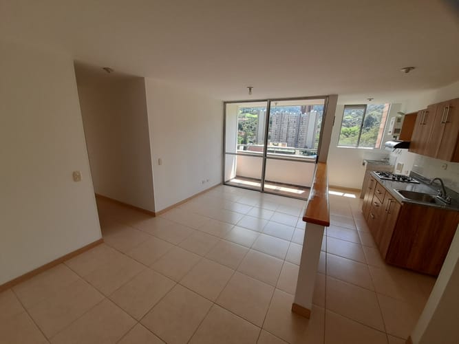 Apartamento de 3 alcobas en arriendo en La Doctora, Sabaneta, 68 m² · foto 3 de 21