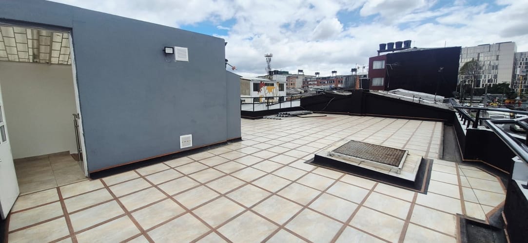 Apartamento de 5 alcobas en venta en Engativá, Bogotá, 162 m² · foto 2 de 24