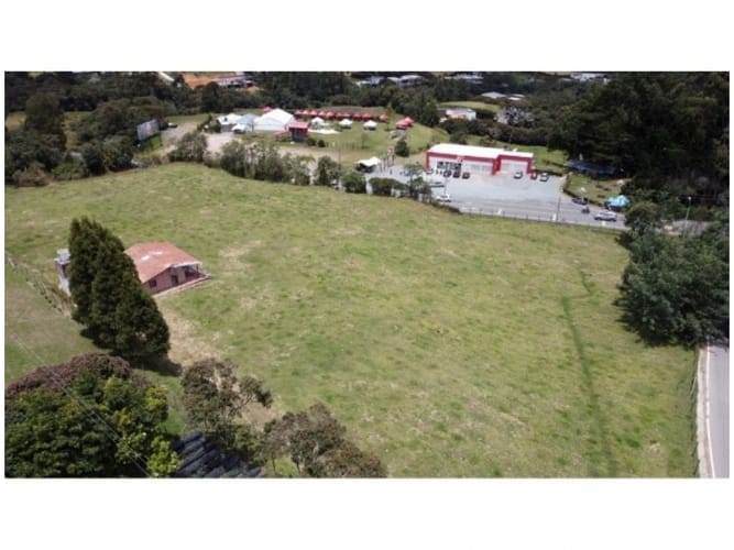 Lote en arriendo en Pantanillo, Medellín, 50 m² · foto 2 de 3