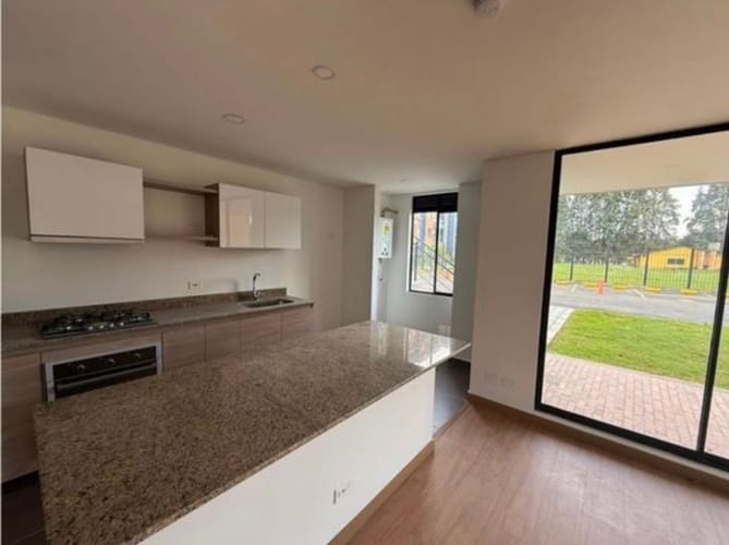 Apartamento de 3 alcobas en venta en Calahorra, Cajicá, 114 m² · foto 4 de 13