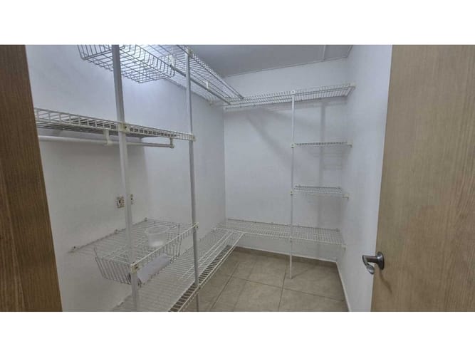 Casa de 4 alcobas en venta en El Limoncito, Barranquilla, 297 m² · foto 11 de 23