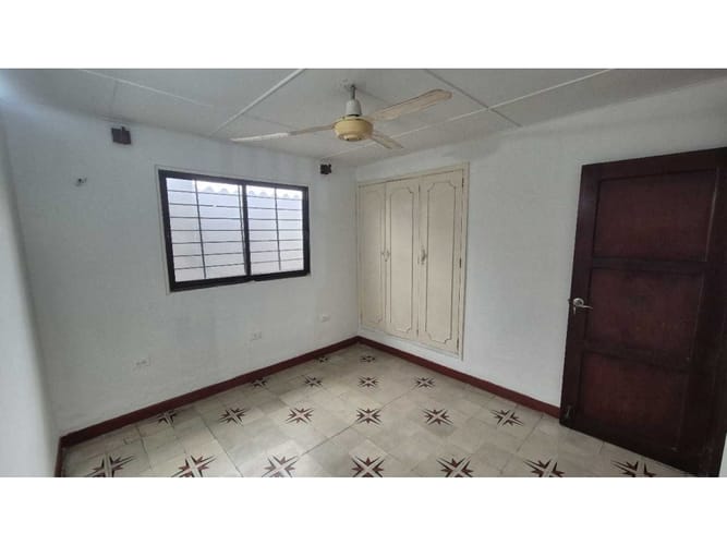Casa de 4 alcobas en venta en El Limoncito, Barranquilla, 297 m² · foto 13 de 23