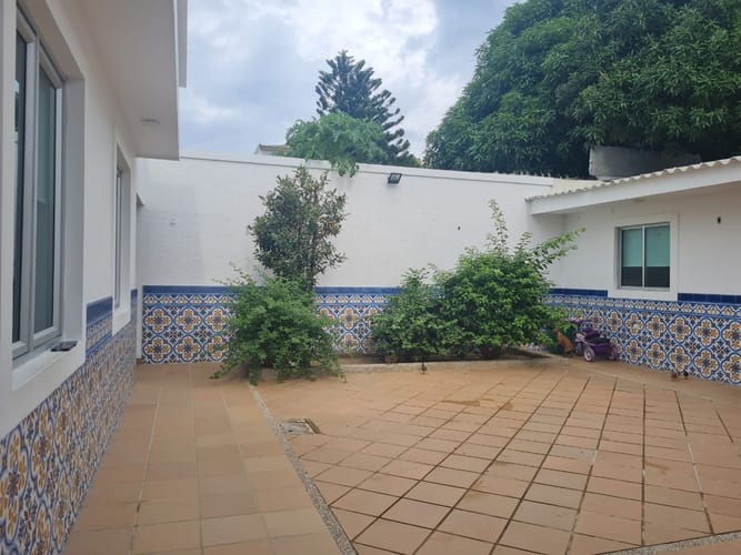 Casa de 5 alcobas en venta en Los Alcazares, Santa Marta, 280 m² · foto 2 de 24