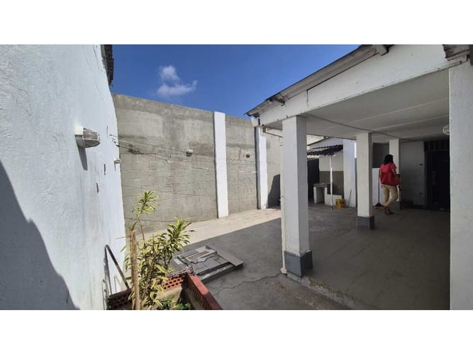 Casa de 4 alcobas en venta en El Limoncito, Barranquilla, 297 m² · foto 23 de 23