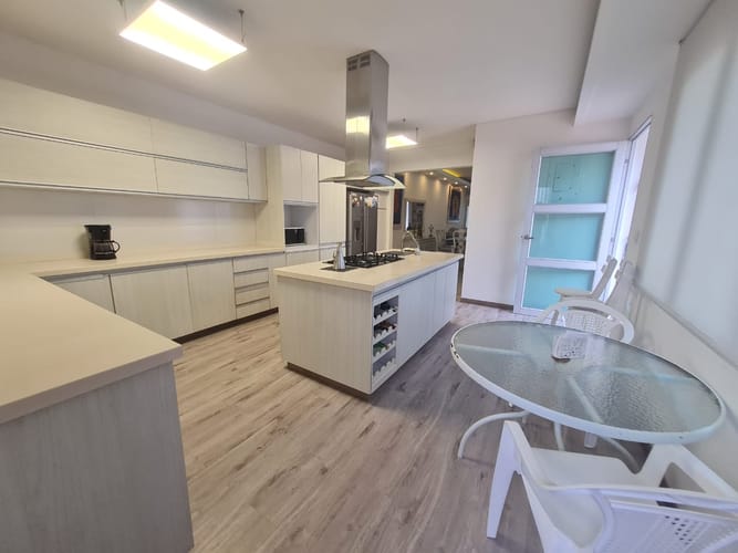 Casa de 5 alcobas en venta en Los Alcazares, Santa Marta, 280 m² · foto 9 de 24