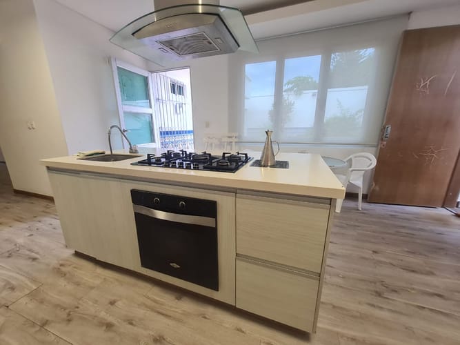 Casa de 5 alcobas en venta en Los Alcazares, Santa Marta, 280 m² · foto 11 de 24