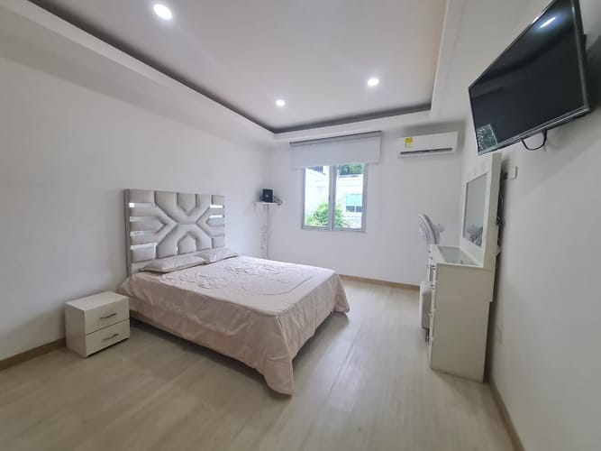 Casa de 5 alcobas en venta en Los Alcazares, Santa Marta, 280 m² · foto 14 de 24