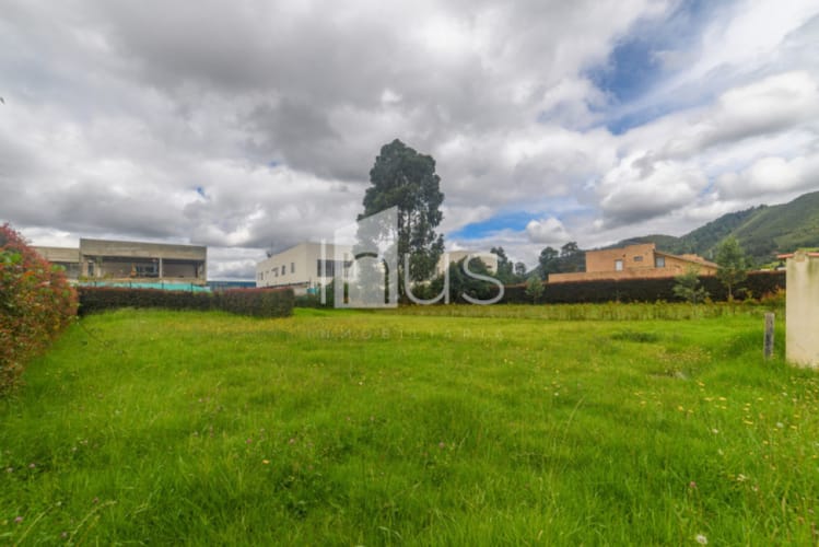 Lote en venta en Chuntame, Cajicá, 300 m² · foto 3 de 9