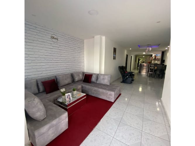 Casa de 5 alcobas en venta en Olaya, Barranquilla, 315 m² · foto 4 de 11