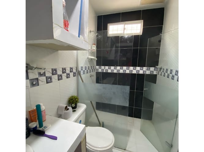 Casa de 5 alcobas en venta en Olaya, Barranquilla, 315 m² · foto 10 de 11