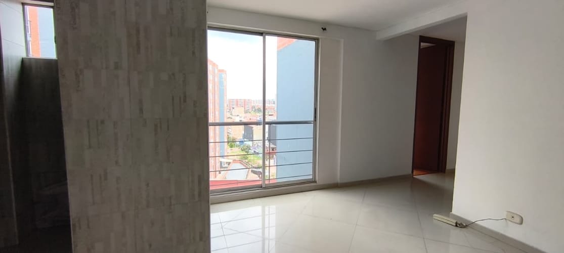 Apartamento de 3 alcobas en venta en Ciudad Techo Ii, Bogotá, 56 m² · foto 2 de 24