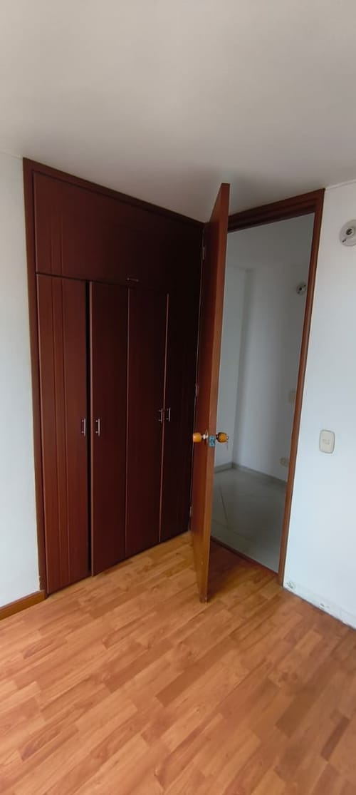 Apartamento de 3 alcobas en venta en Ciudad Techo Ii, Bogotá, 56 m² · foto 20 de 24