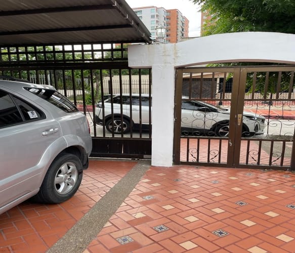 Casa de 4 alcobas en venta en Ciudad Jardin, Barranquilla, 225 m² · foto 3 de 11
