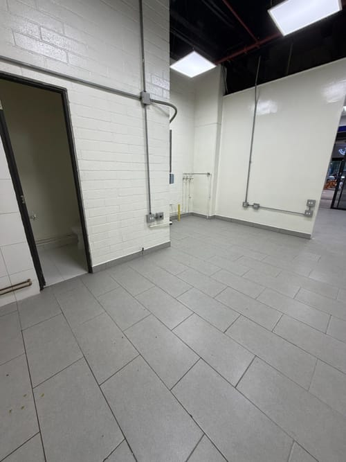 Local en arriendo en Guayabal, Medellín, 48 m² · foto 5 de 7