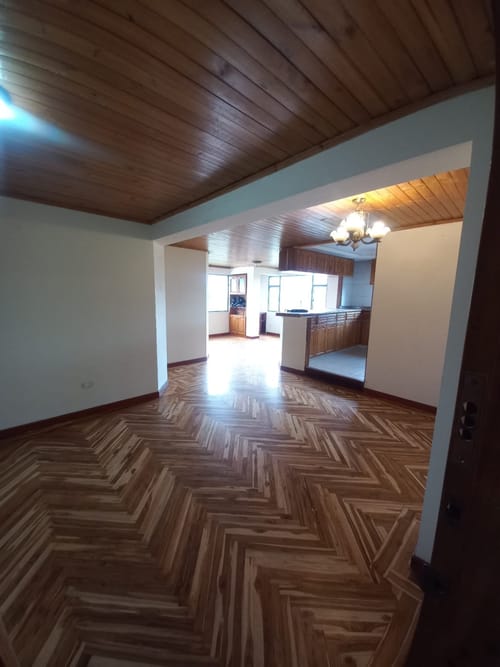 Apartamento de 3 alcobas en arriendo en La Camelia, Bogotá, 78 m² · foto 2 de 10
