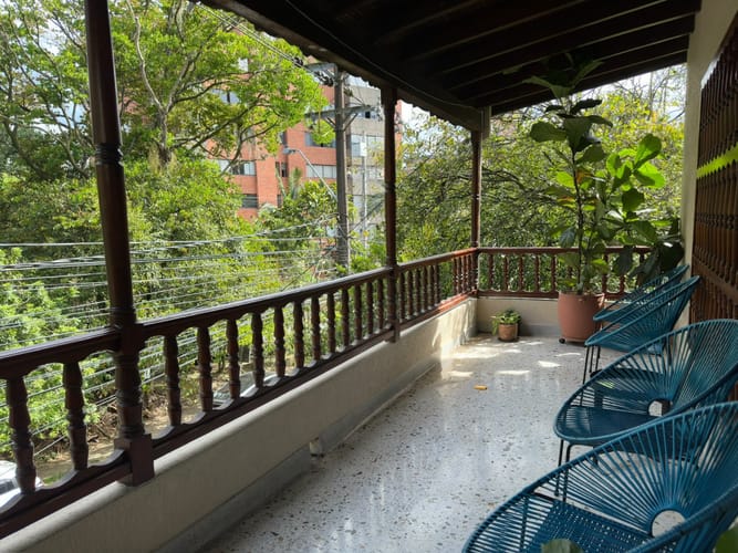 Casa de 6 alcobas en venta en El Poblado, Medellín, 450 m² · foto 9 de 19