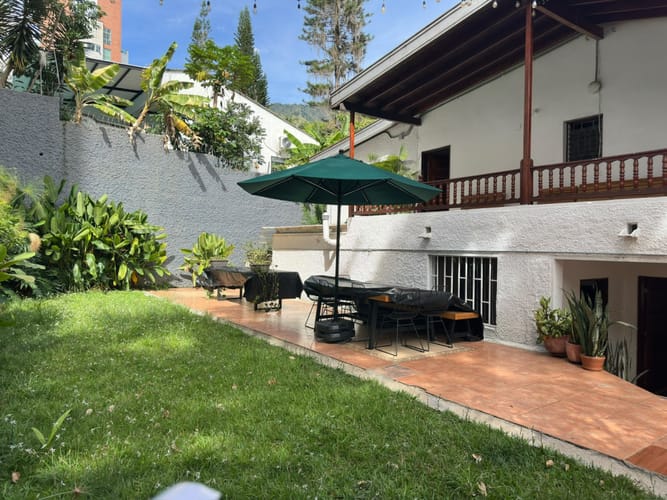 Casa de 6 alcobas en venta en El Poblado, Medellín, 450 m² · foto 14 de 19