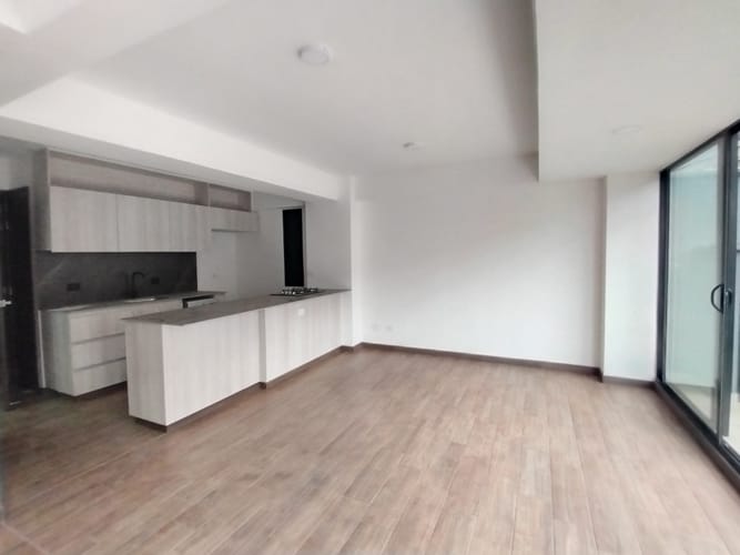 Apartamento de 2 alcobas en arriendo en Pantanillo, El Retiro, 75 m² · foto 3 de 11