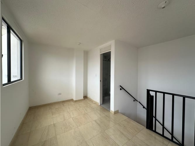 Apartamento de 3 alcobas en venta en Fontibon, Bogotá, 61 m² · foto 10 de 23