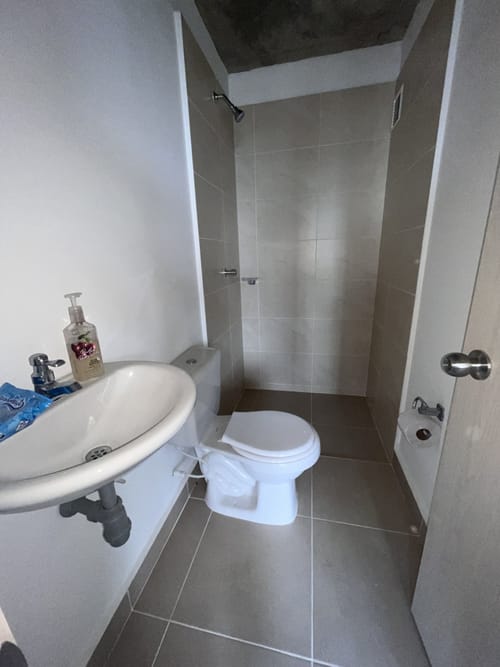 Apartamento de 2 alcobas en venta en Zona Industrial, Yumbo, 46 m² · foto 11 de 15