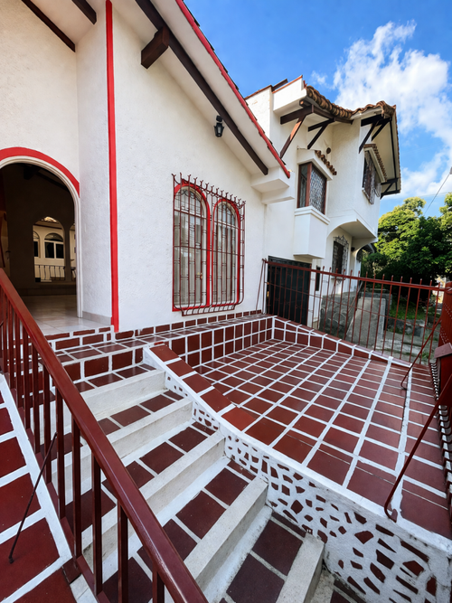 Casa de 5 alcobas en venta en El Bosque, Cali, 360 m² · foto 3 de 21