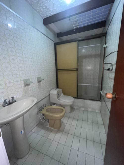 Casa de 5 alcobas en venta en El Bosque, Cali, 360 m² · foto 16 de 21