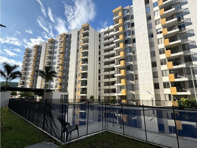 Apartamento de 3 alcobas en arriendo en Girardot, Girardot, 58 m² · foto 2 de 24