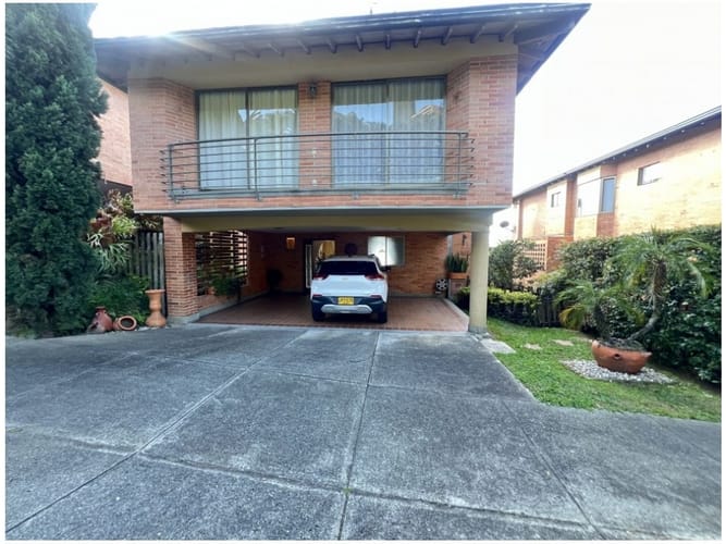 Casa de 3 alcobas en venta en El Poblado, Medellín, 345 m² · foto 19 de 19