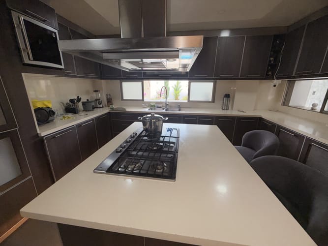 Casa de 6 alcobas en venta en La Morada, Jamundí, 1130 m² · foto 3 de 24