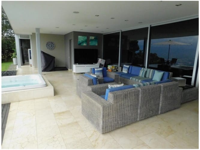 Casa de 6 alcobas en venta en Las Palmas, Medellín, 853 m² · foto 11 de 24