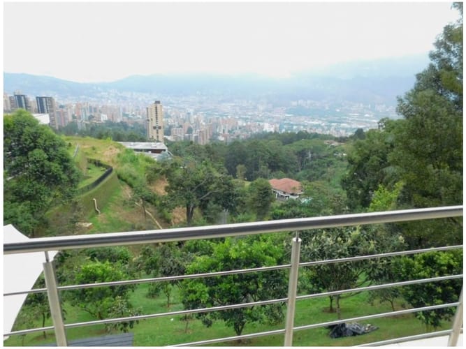 Casa de 6 alcobas en venta en Las Palmas, Medellín, 853 m² · foto 16 de 24