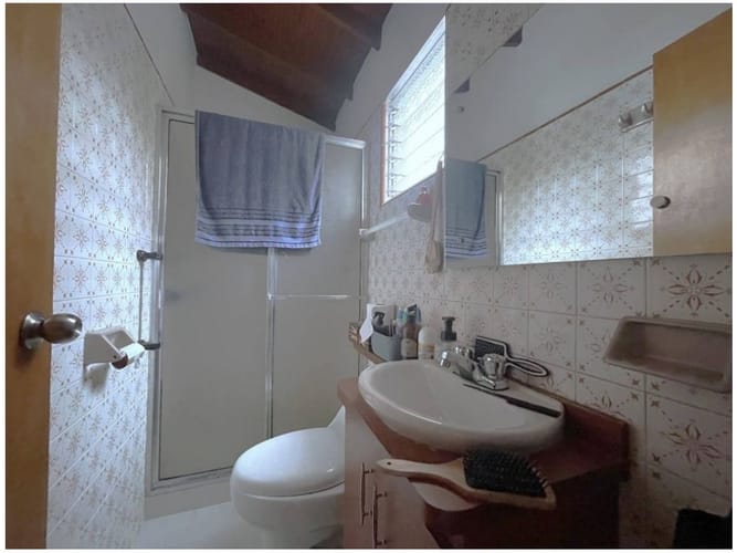 Casa de 5 alcobas en venta en La Castellana, Medellín, 215 m² · foto 11 de 20