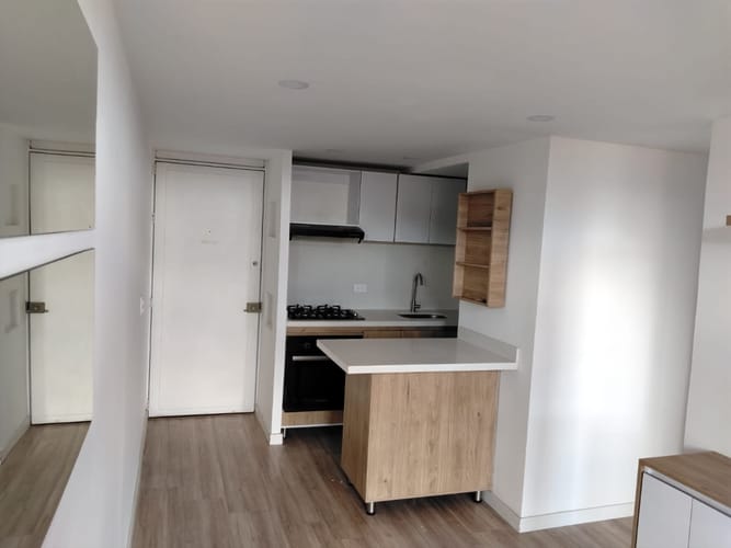 Apartamento de 2 alcobas en arriendo en San Antonio Nor - Occidental, Bogotá, 38 m² · foto 4 de 7