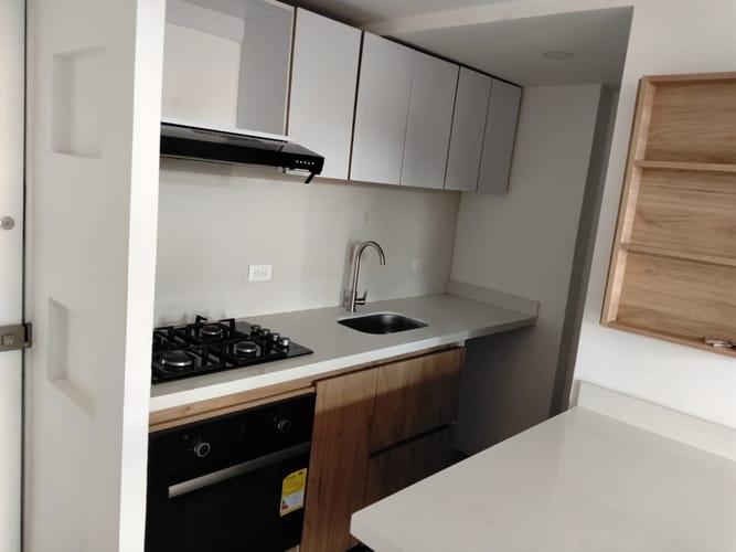 Apartamento de 2 alcobas en arriendo en San Antonio Nor - Occidental, Bogotá, 38 m² · foto 5 de 7