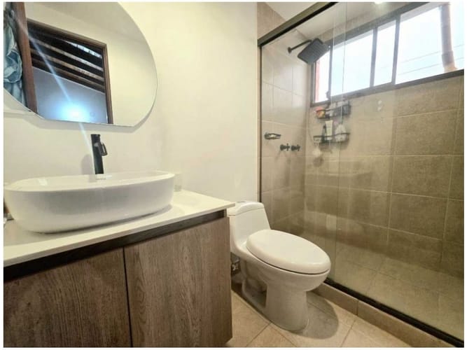 Casa de 3 alcobas en venta en Cumbres, Envigado, 180 m² · foto 14 de 15
