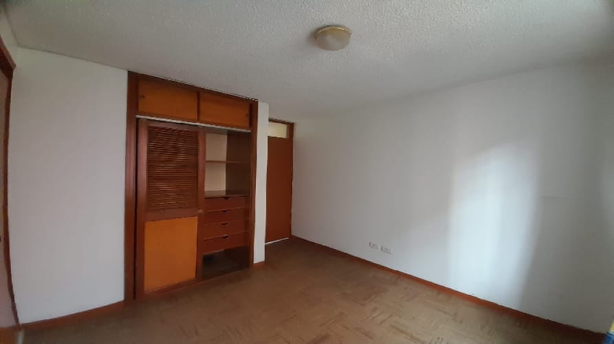 Apartamento de 3 alcobas en arriendo en Carlos Lleras Restrepo Manzana C, Bogotá, 65 m² · foto 4 de 11