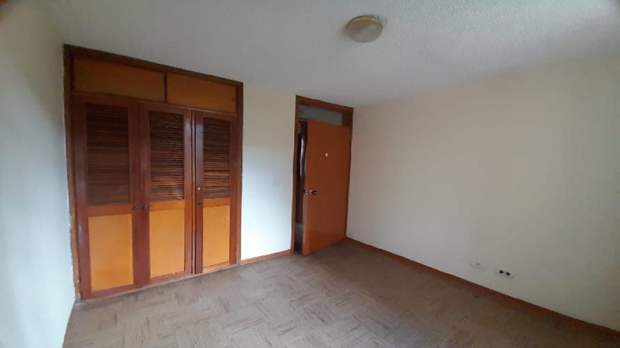 Apartamento de 3 alcobas en arriendo en Carlos Lleras Restrepo Manzana C, Bogotá, 65 m² · foto 8 de 11