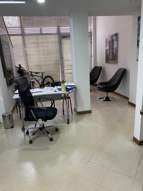 Oficina en venta en Laureles, Medellín, 84 m² · foto 3 de 10