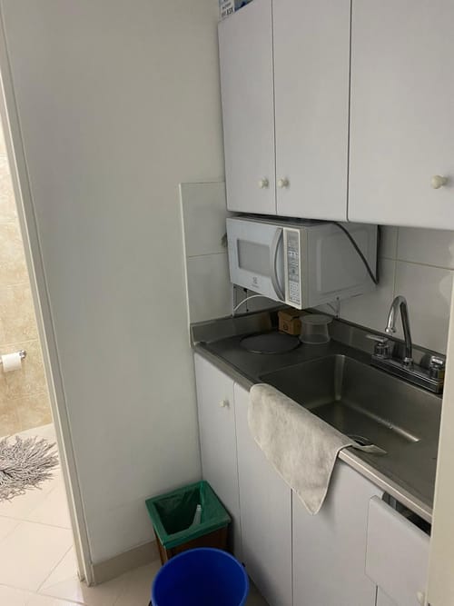 Oficina en venta en Laureles, Medellín, 84 m² · foto 9 de 10